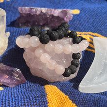 Load image into Gallery viewer, Rose quartz aromatherapy bracelet
