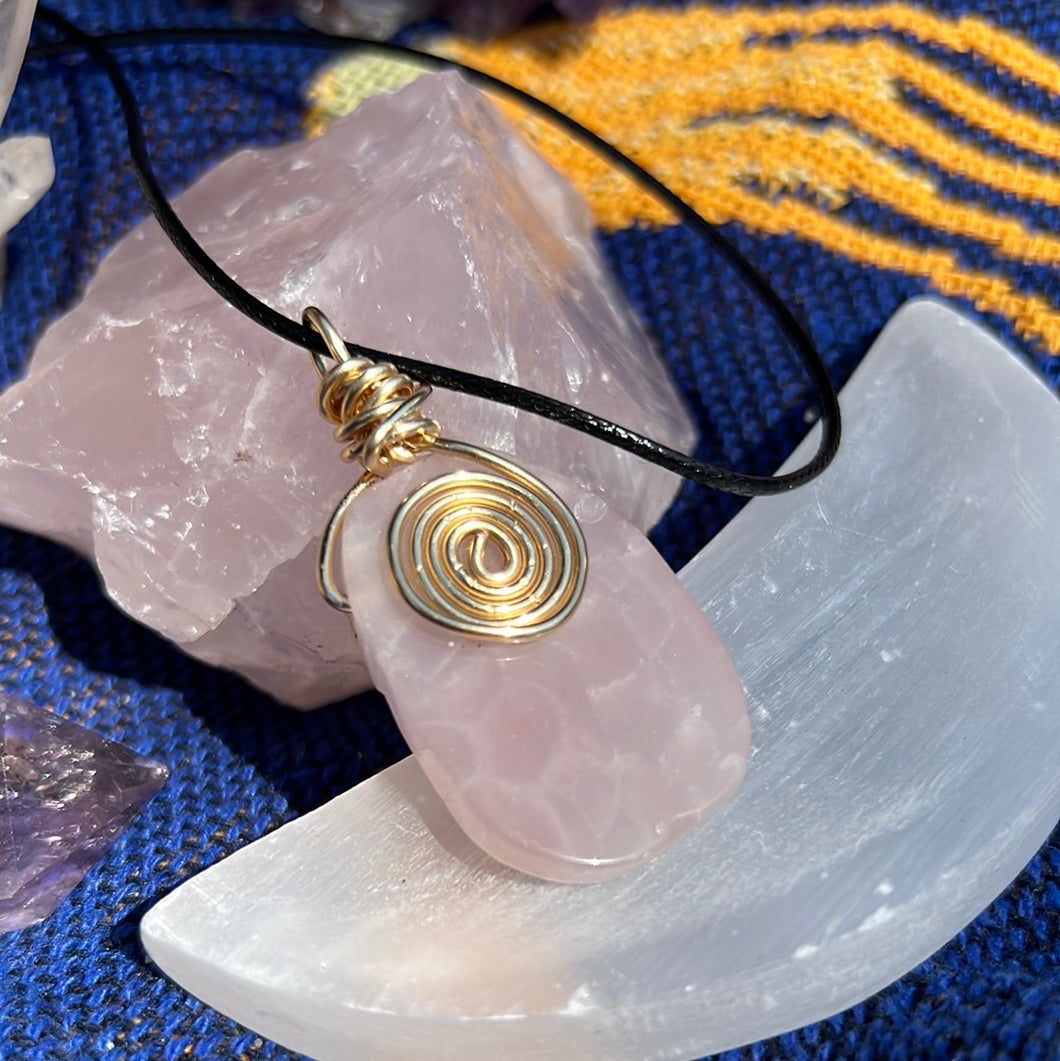 Rose quartz wire wrapped pendant