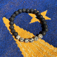 Load image into Gallery viewer, Dalmatian jasper aromatherapy bracelet
